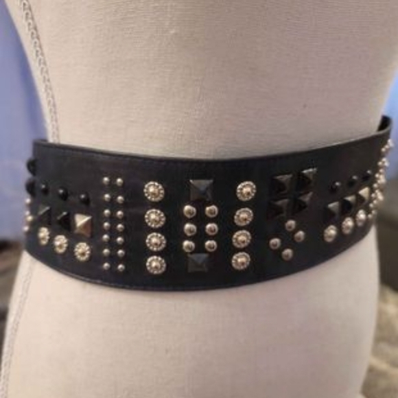 Raina leather belt. - Picture 4 of 8